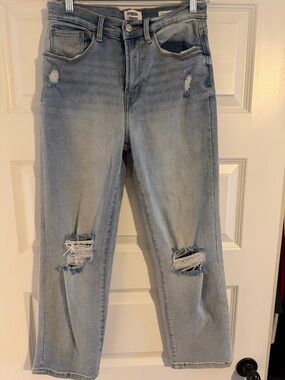 Kensie Women's Light Wash Blue Boyfriend Jeans with Knee Rips